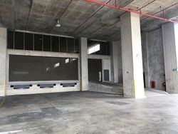 Gul Circle (D22), Warehouse #631146021